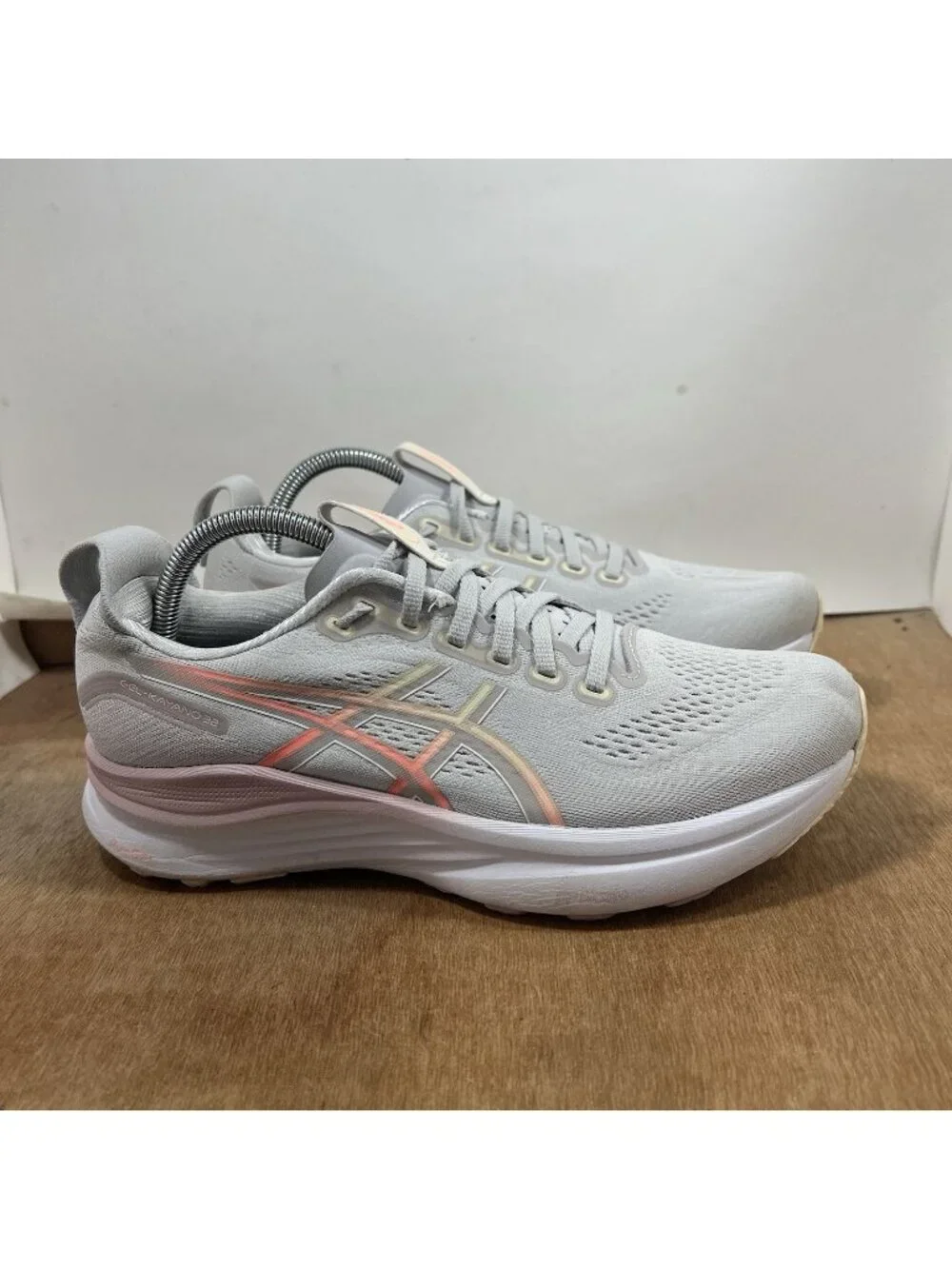 ASICS GEL-Kayano 32 Women's US Size 9.5 Grey Running Shoes